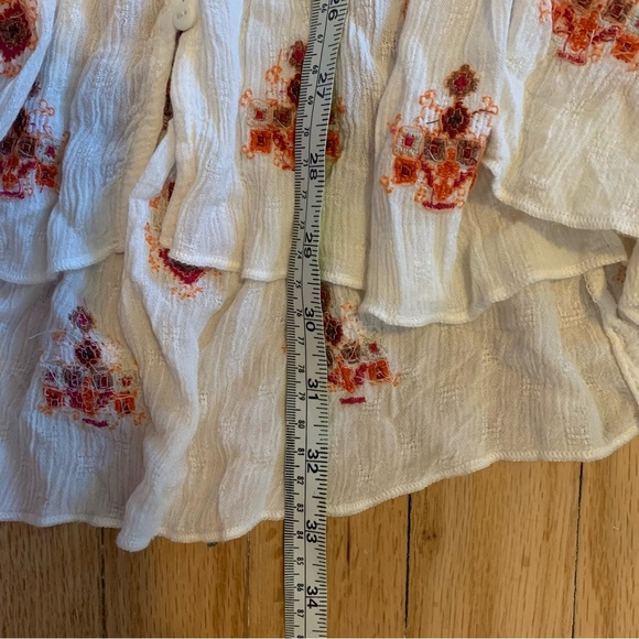 Free People Adrianna Embroidered White and Red Flowy High Low Tunic Medium - Picture 11 of 11